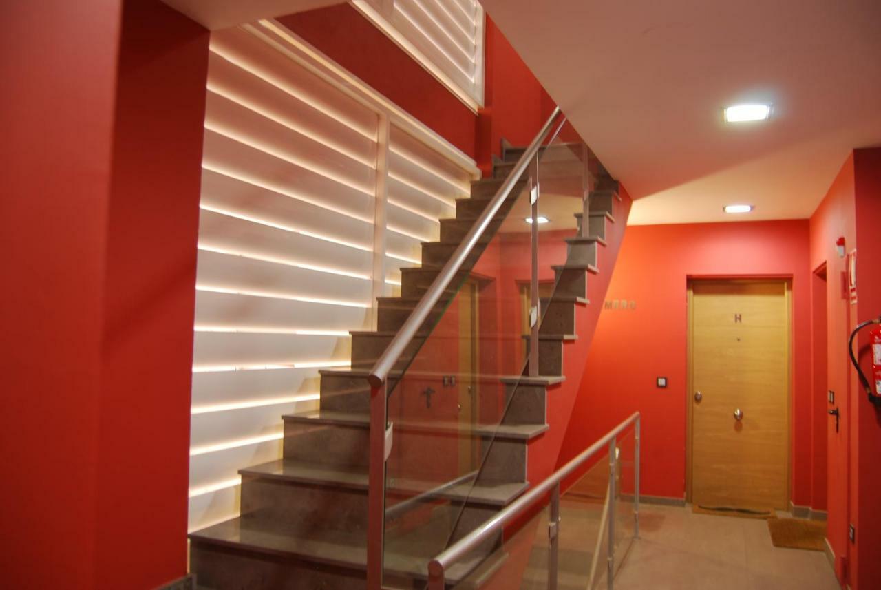 Centrico Nuevo Dos Banos Parking Apartment Sevilla Bagian luar foto