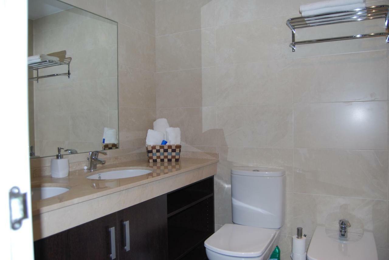 Centrico Nuevo Dos Banos Parking Apartment Sevilla Bagian luar foto
